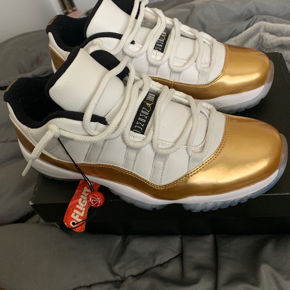 Closing ceremony 11s lows